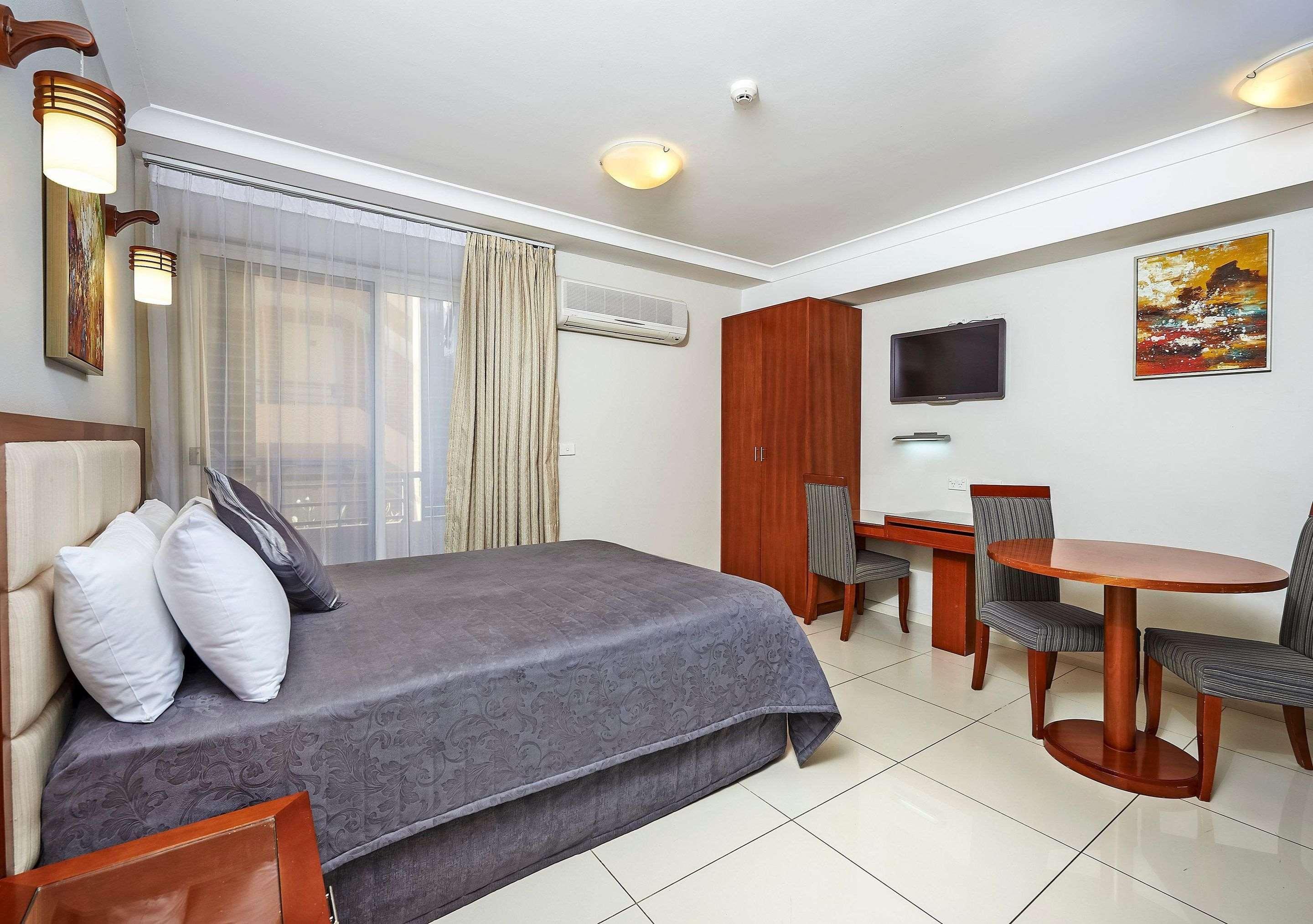 Comfort Inn & Suites Burwood Exterior photo