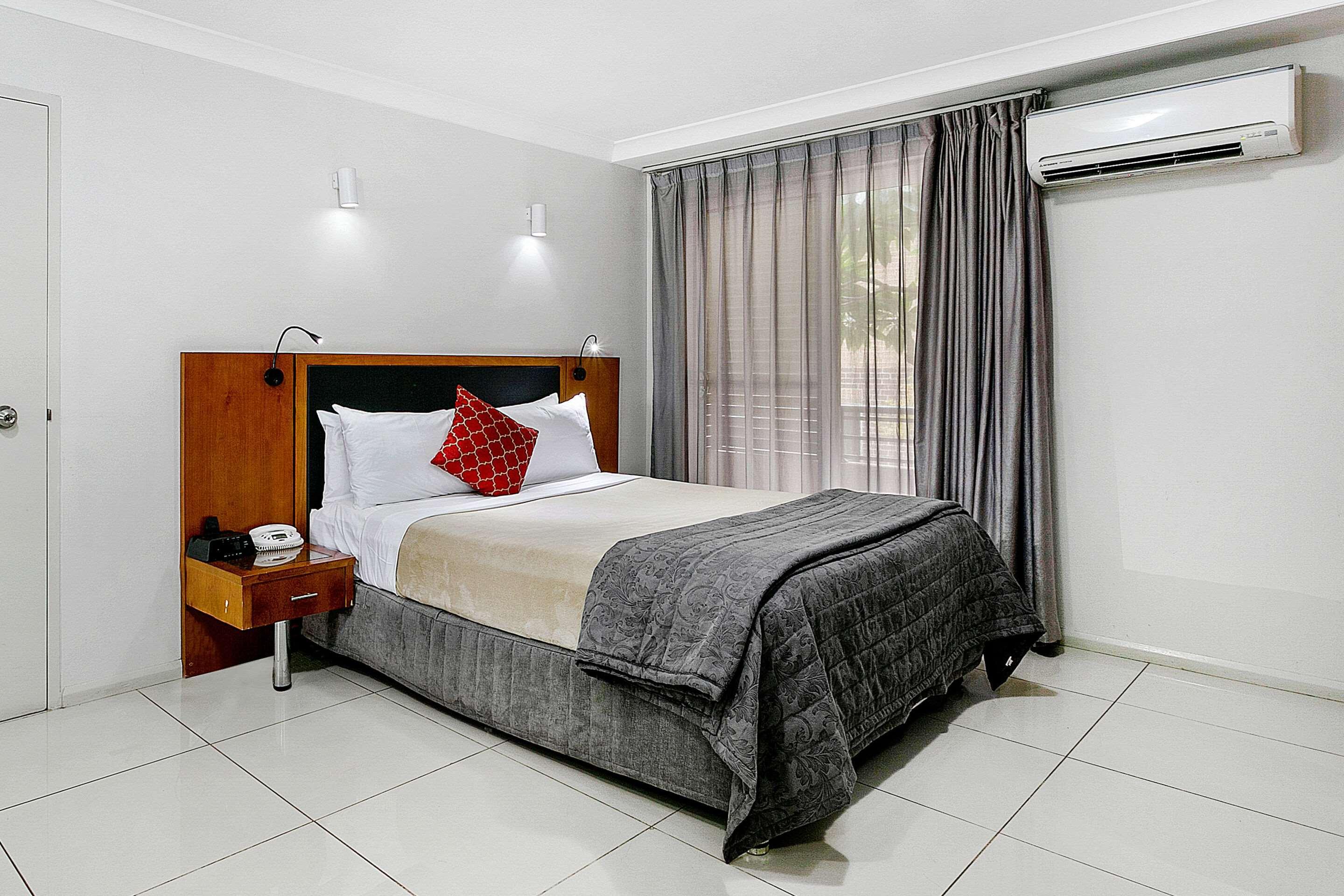 Comfort Inn & Suites Burwood Exterior photo